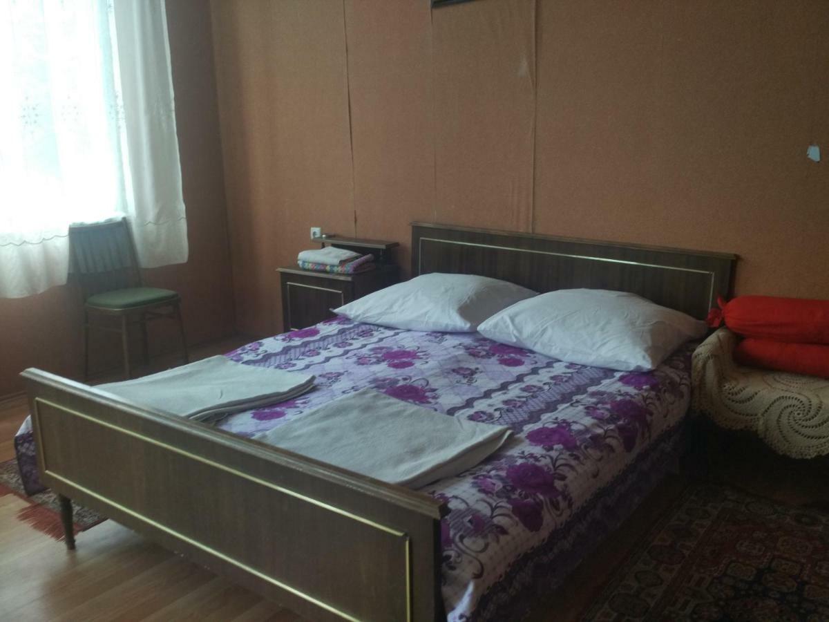 Guest House Knarik Jvari Exteriér fotografie
